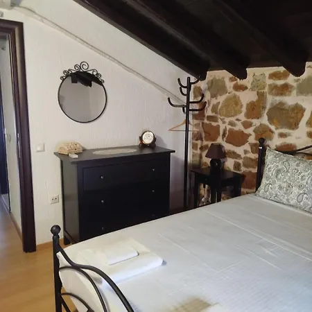 Lithos Komitsa Villa *